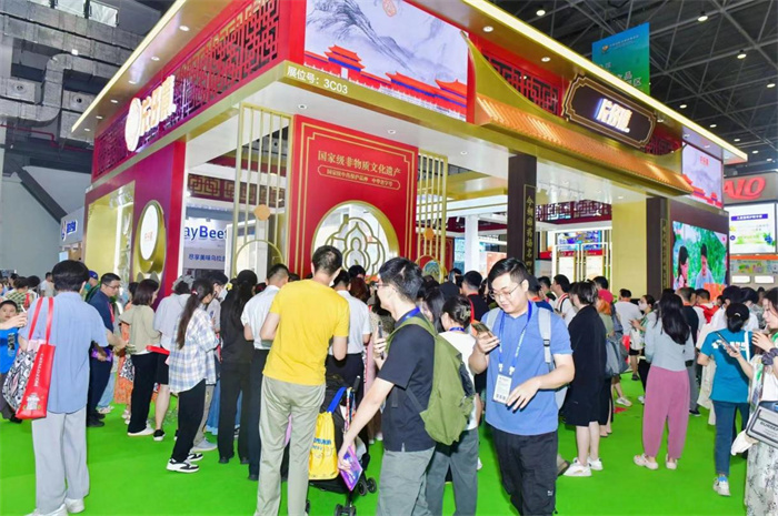 守正創(chuàng  )新 行穩致遠 片仔癀匠心傳承老字號精品
